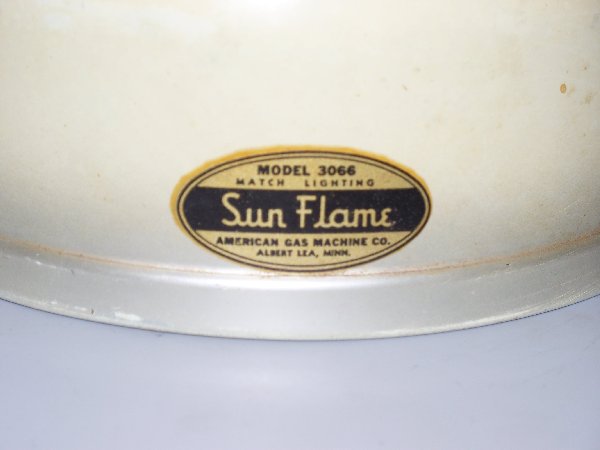 What's 'AMERICAN GAS MACHINE COMPANY SUN FLAME MODEL 3066' Worth? Picture 1