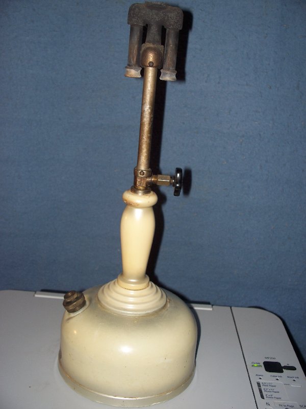 What's 'AMERICAN GAS MACHINE COMPANY SUN FLAME MODEL 3066' Worth? Picture 2