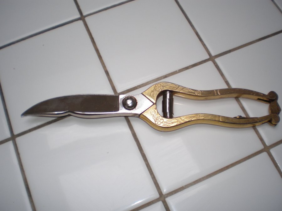 What's 'J.S Hollar Co. kitchen shears' Worth? Picture 1