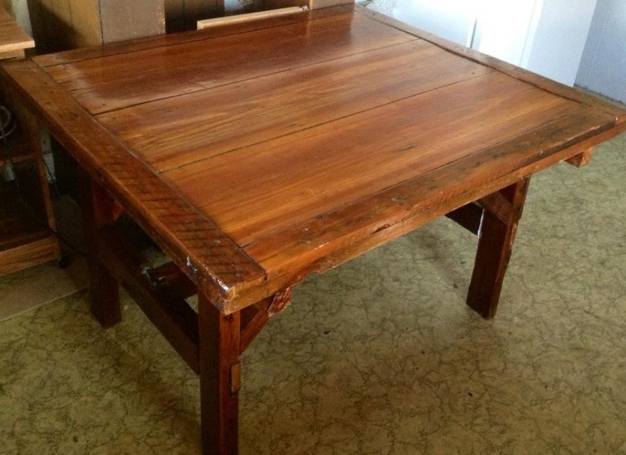 What's 'Handcrafted heartwood pine table' Worth? Picture 1