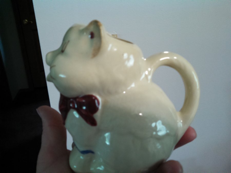 What's 'Vintage Shawnee Puss'n Boots Cat Creamer' Worth? Picture 3