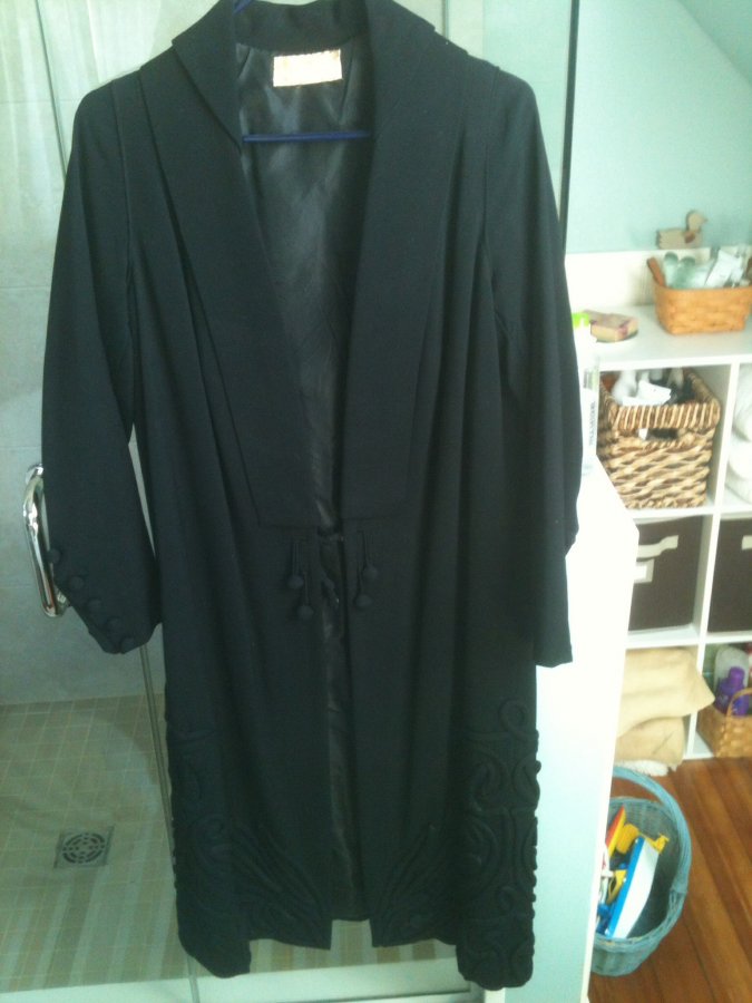 What's 'Miss noone coat from Tremont St. In Boston ' Worth? Picture 1