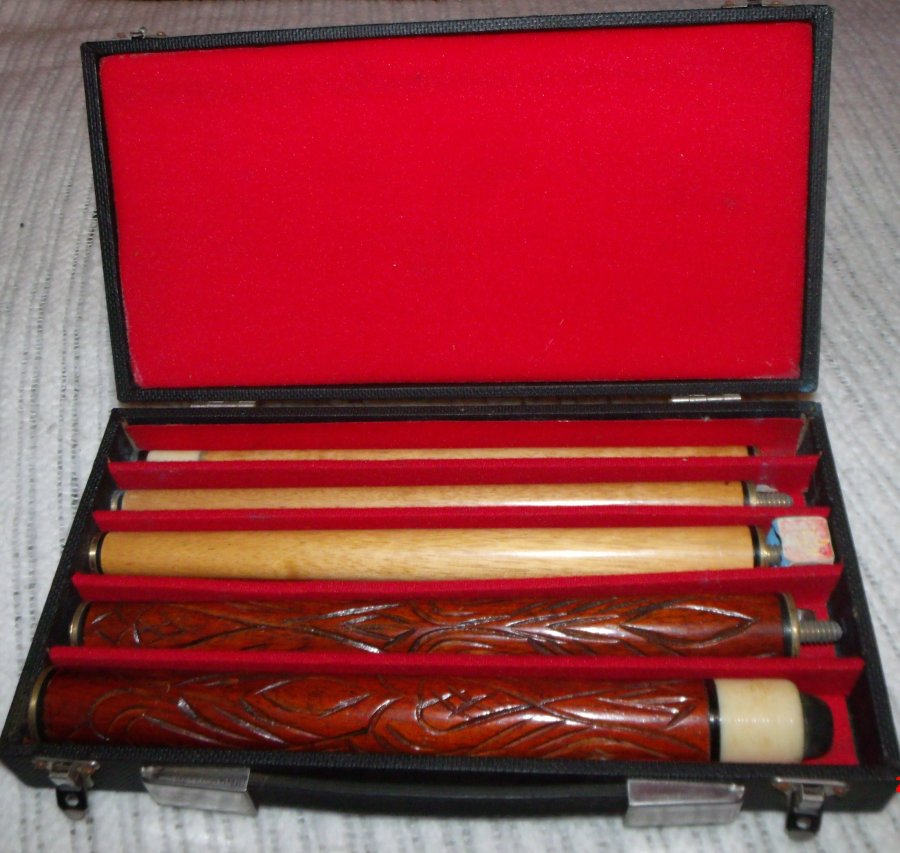What's 'antique carved wooden take apart pool cue 5 pieces' Worth? Picture