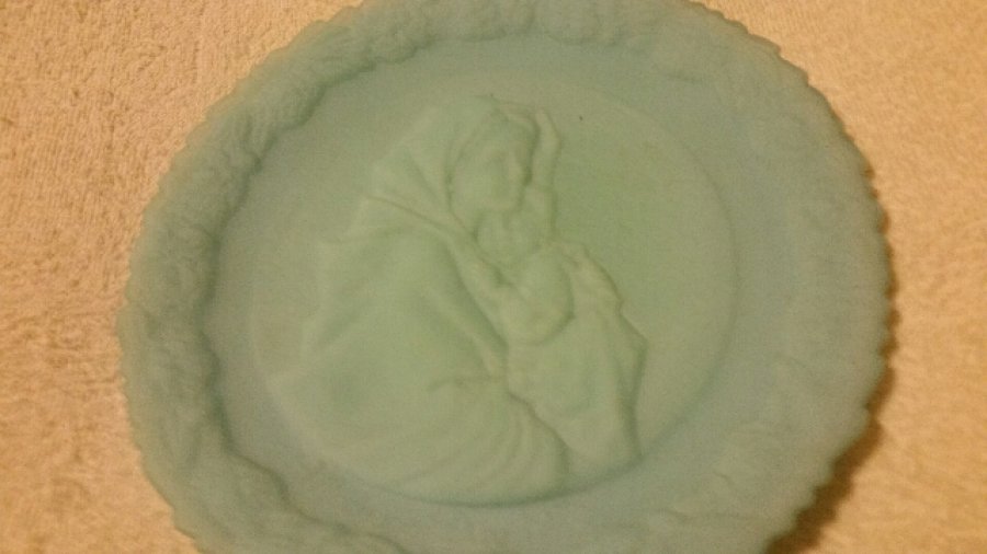 What's 'fatima virgin mary mothers day plate 1977, 1978, and 1979 Worth? Picture