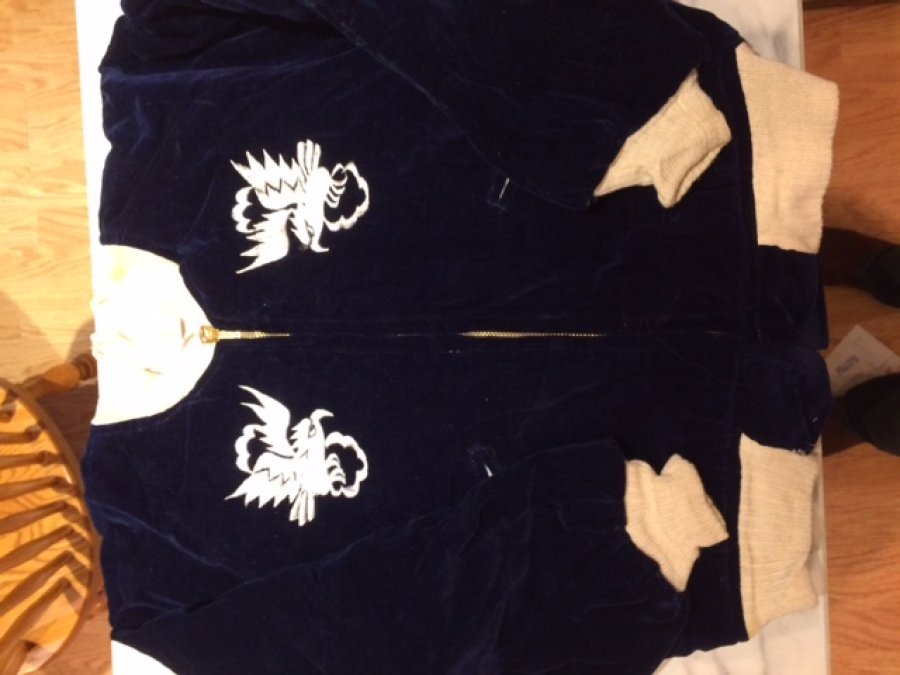 What's 'Korea war Japan embroider child's blue velveteen jacket?' Worth? Picture 2