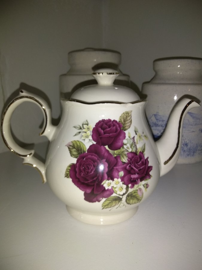 Tea pot Picture