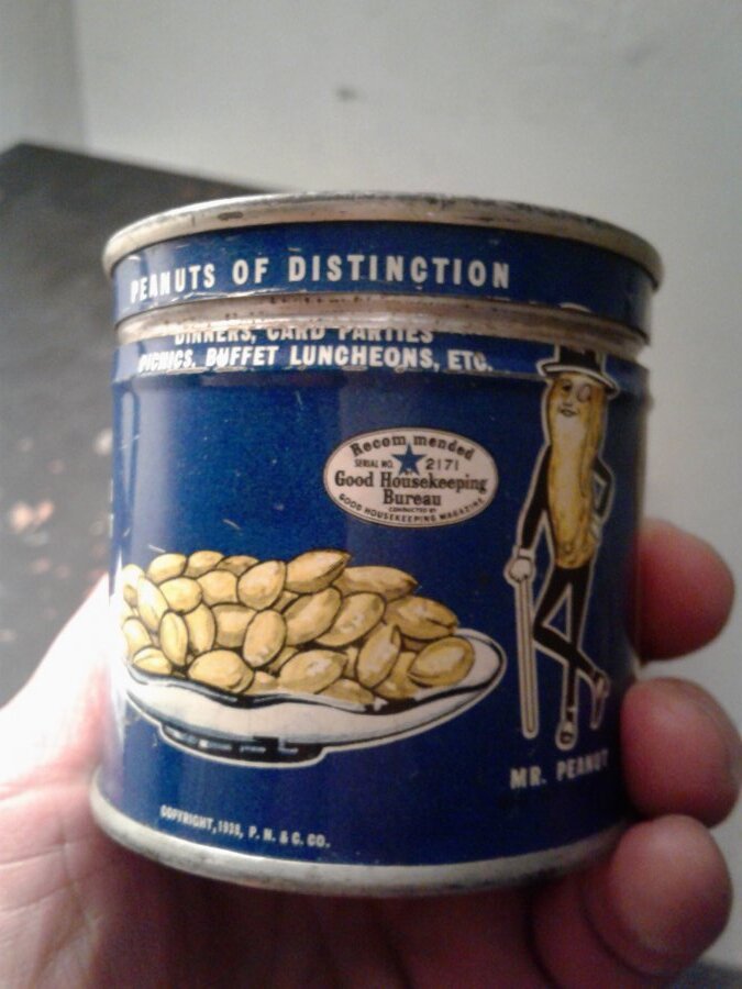 1938 planters peanuts tin can Picture 2