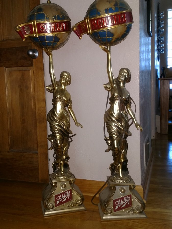 What's 'Vantage Schlitz bar light gold lady holding a globe' Worth? review What is [THIS] Worth?