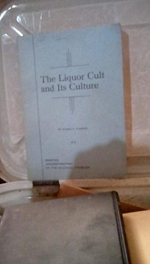 What's 'The liquer cult and it's culture by harry s warner 1946' Worth? Picture 1